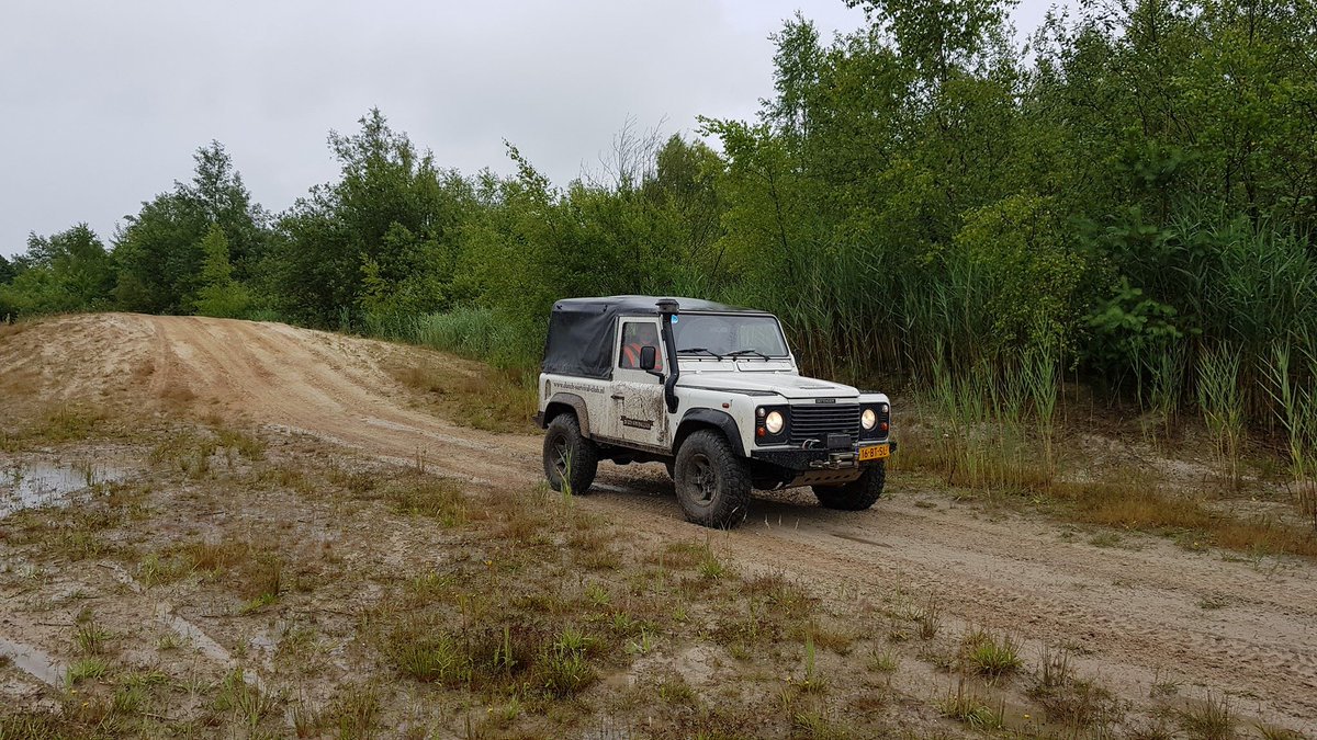 DutchSurvivalCl's tweet photo. Groepsaanbieding 4x4 cursus voor 6 deelnemers € 175,- p.p. #4x4 #offroad #cursus https://t.co/zcY48P3tQj https://t.co/0MZoRvYsAS https://t.co/F3826f0z9V