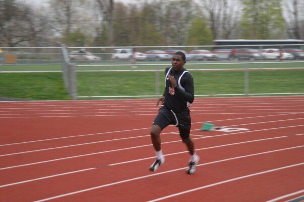 NobleTruthPro's tweet photo. My sophomore year of high school, I ran track &amp; field. When I competed in meets, I ran to get to the finish line. I ran to beat my best time. Same rules apply. Run with the end in mind and remember that your biggest competition is yourself.
 #throwbackthursday #tbt #nobleTRUTH https://t.co/rqDpHQgmcE