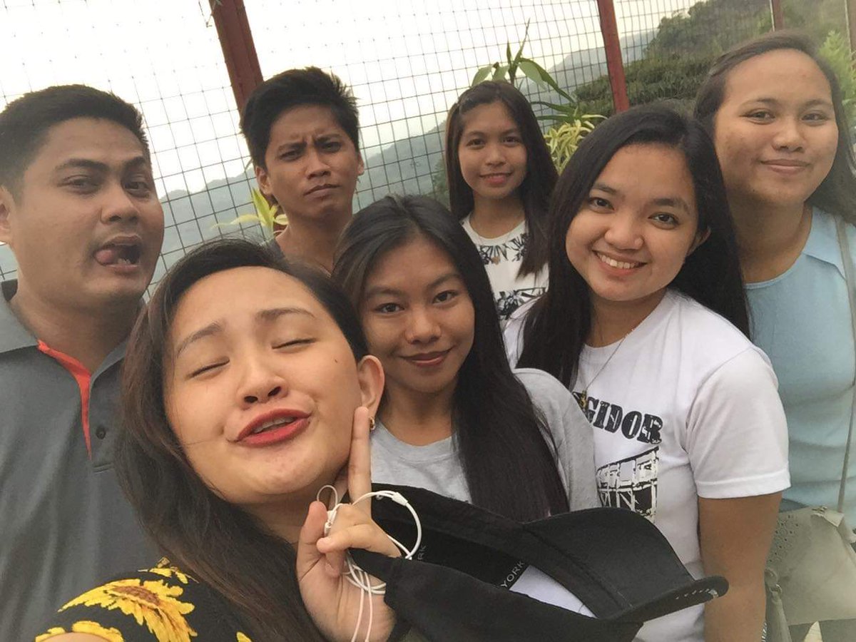 JGeoum's tweet photo. Bagyewww😍😍 https://t.co/mGGiN6Ugva