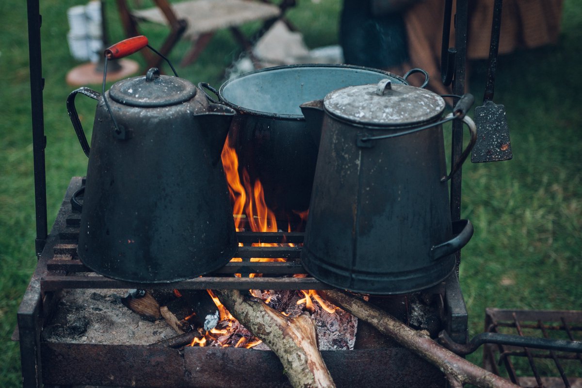 AngusAWT's tweet photo. No pots or pans while #cooking outdoors? This convenient kitchen staple will help you cook (and not burn) your meals!
Read more at: https://t.co/NtIEzHmhQX
#Wilderness #Hiking #NatureTripping #Camping #Survival #Adventure @UKBizRT https://t.co/lpdAOvD1uO
