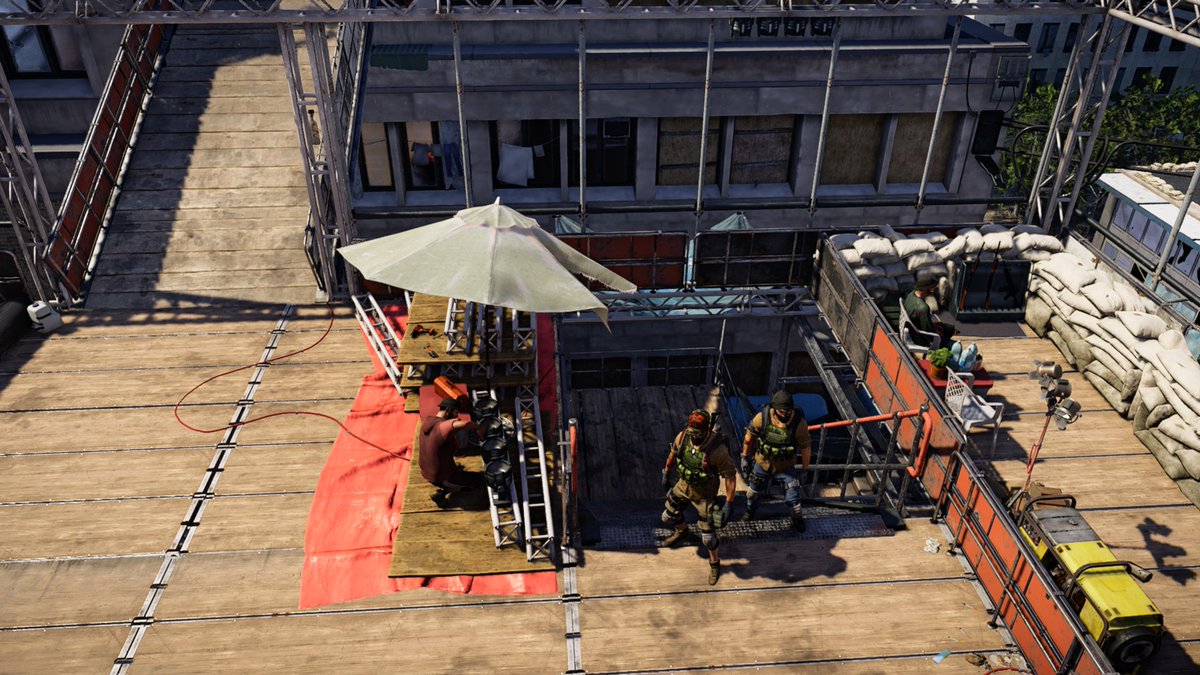 NXboxone's tweet photo. Siempre queda tiempo en este caos para mantener una agradable charla.... @TheDivisionGame @Ubisoft_Spain @Ubisoft #TheDivision2 #UbiSoft #TheDivision2Photos #agentenenox @WXboxones #gen80 https://t.co/SLvIoZ0Y4e