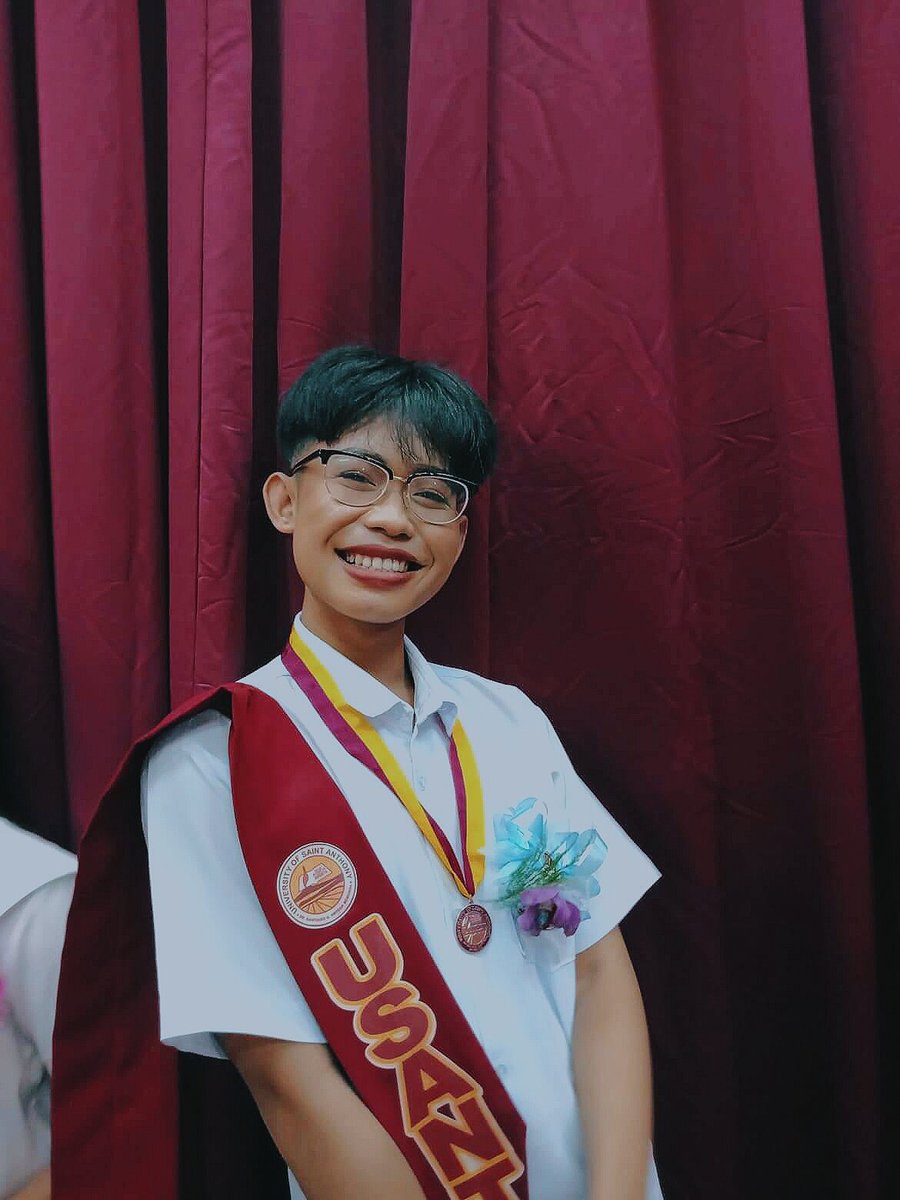 baitamike's tweet photo. Hearing this hurtful words💔
"eew bakla"
"sa parlor bagsak nyan"
"make-up lang alam nyan"
This words motivate me to become a better person and to strive harder😊 I want to break the stereotype that being GAY IS SALOT SA LIPUNAN 
Success is the best revenge💪
#WITHHONORS
#LGBTQ https://t.co/GDHHqabcrc