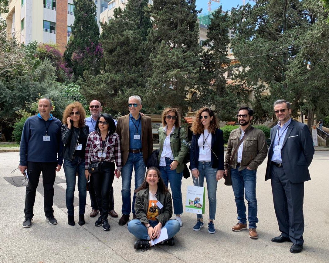 AUB_VB's tweet photo. From the Olayan School of Business to the visitors bureau 💥🚶🏽‍♂️ It’s always fun to learn new things about AUB ! https://t.co/CDQnJLB6bO