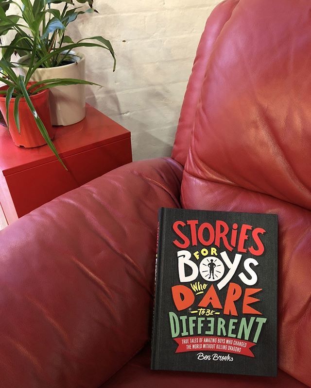 ❤️
Do you read every night?

This book has a page per story.

Learn about men of history. Some you have heard of, some you may not have.

An initial overview of their story to spark curiosity and begin conversations.

bit.ly/1t2cZNf
❤️🚗 ⠀⠀⠀… bit.ly/2uX9xh5