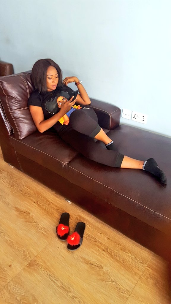 lilian_poo's tweet photo. I refused to become what you call Normal..#MostOriginal..#DeBossLady https://t.co/GsxD3h3Nrc