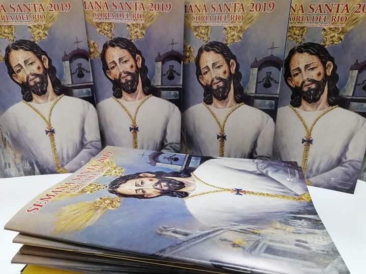 Ya está disponible el librito informativo de la #SemanaSanta de #CoriadelRío. Puedes recogerlo en la Oficina de la Delegación de Turismo del Ayuntamiento de Coria del Río, situada junto a la puerta principal, de 9:00h a 14:00h.
