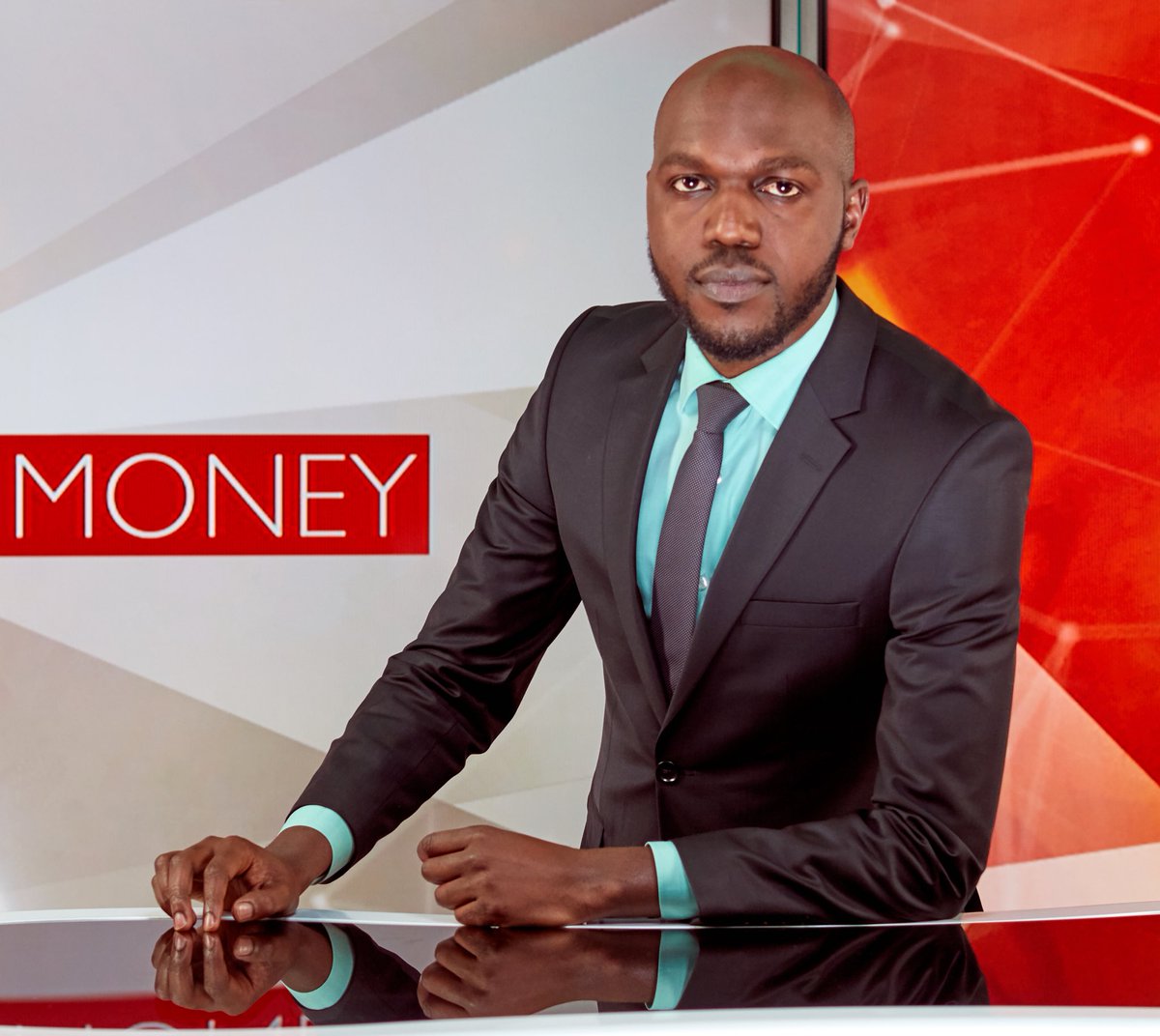 Larry Madowo On Twitter I M Exactly 1 Year Old Here Today So The Bbc Has Congratulated Me By Accidentally Deactivating My Login Credentials This Past Year Has Changed My Life No