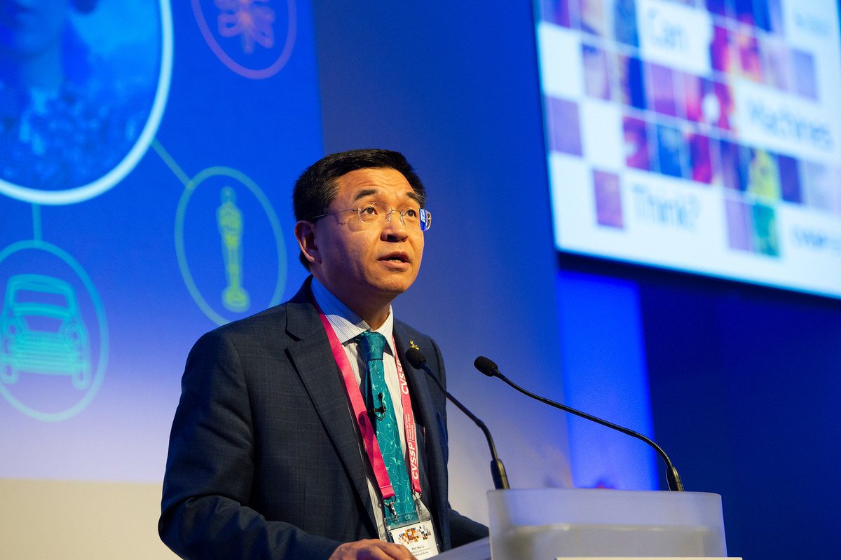 From Seoul to Guildford, it's been an exciting week promoting <a href="/UniOfSurrey/">University of Surrey</a>'s world-class work in #AI #MachineLearning #collaboration with #industry, #arts and #SocialSciences. Keep track of it all right here:  blogs.surrey.ac.uk/vice-chancello… <a href="/UniSurreyNews/">Surrey Media Team</a> <a href="/cvssp_research/">CVSSP Research</a> <a href="/CSkidmoreUK/">Rt Hon Chris Skidmore</a>