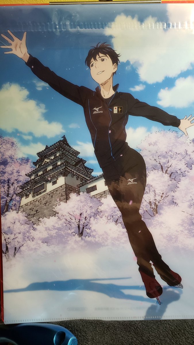 usagimcd's tweet image. Ahhh! So sorry I forgot to post this last night like promised. 😭
But better late than never right ^_~
So 2 clearfiles for sale. 
Yume 100 - $10 + ship
Cherry blossom - $15 + ship

Thanks for checking this out!!!
#yoimerch #yurionice #clearfile #katsukiyuri