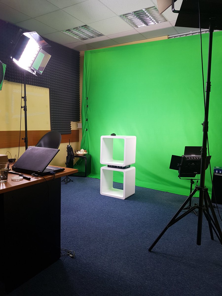 Dnes nahrávame ďalšie 2 videoškolenia o digitálnom marketingu. #consultee #datadrivenmarketing