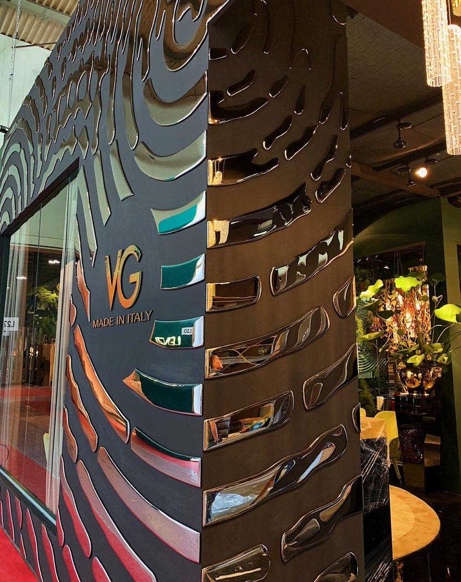 PlusobjectO's tweet image. @PlusobjectO at @iSaloniofficial 🥳☀💫 together with the VG Company