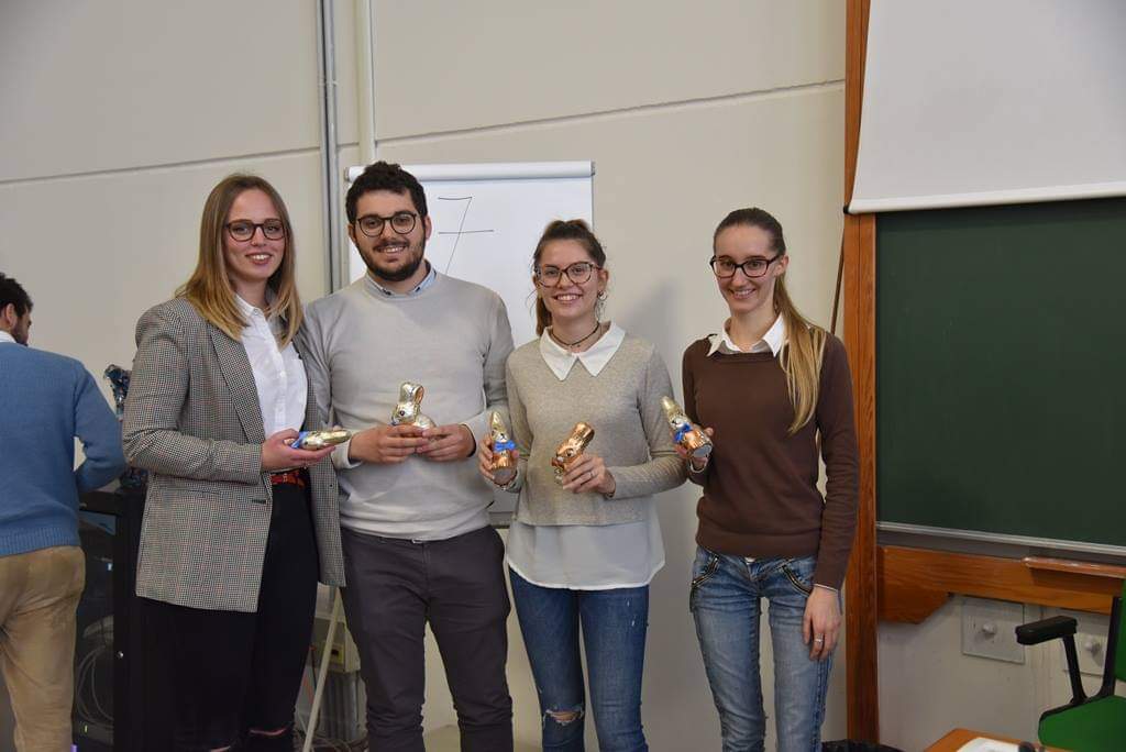 TortugaThink's tweet photo. Gli scorsi due lunedì siamo stati a Piacenza presso l'@Unicatt per #HackIndustry, una competizione tra studenti per immaginare il futuro dell'economia italiana. Due giorni stimolanti di confronti con studenti ed esperti del settore. Qui qualche foto con i team vincitori! https://t.co/JwdM5O0Ymx