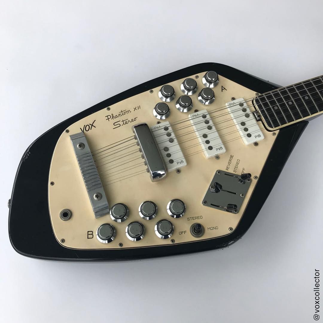 VoxAmpsUK's tweet photo. Only for those that have no problem with #choiceparalysis! 😂 The #VOX #PhantomXII #stereoguitar from #1967 was something else! #throwbackthursday #tbt #voxphantom #voxphantomxiistereo #voxguitars #voxamps #sixties #psychedelia #sixtiesdesign #vintageguitars #VOX #electricguitar https://t.co/VxXlqLcxiI