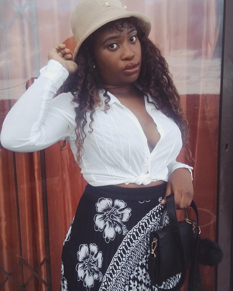 Teebaymdluli's tweet photo. Still alive👑 https://t.co/Up03N57YiL