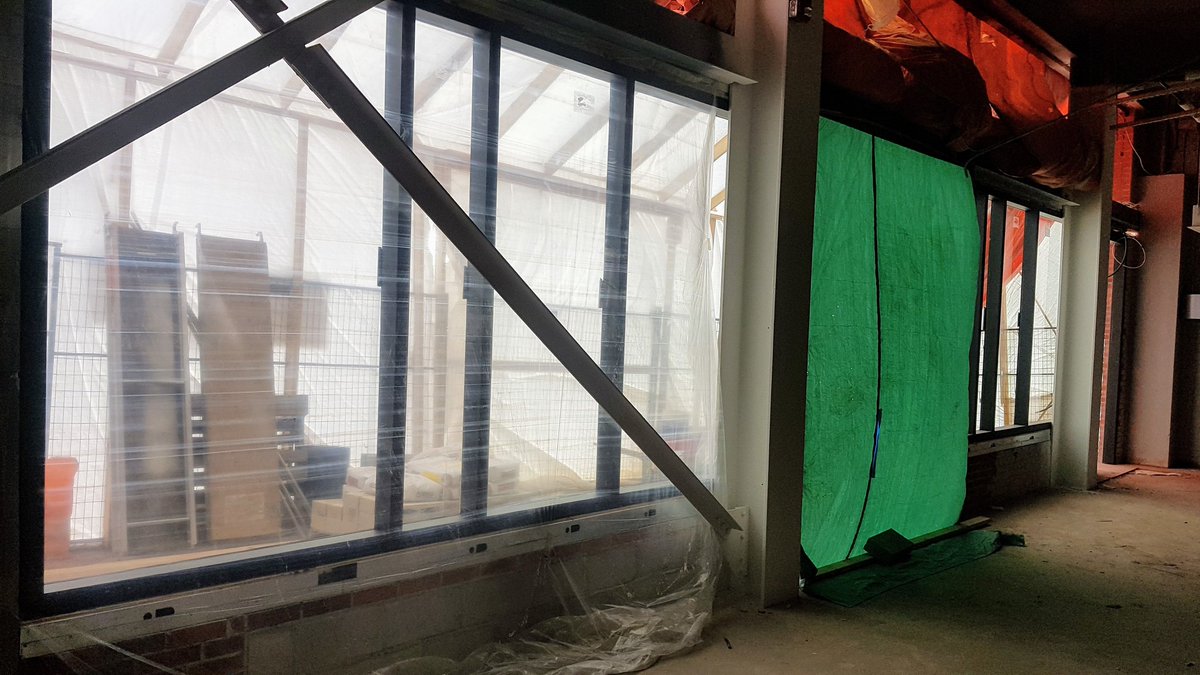MIP_Projects's tweet image. It's clear that the glass installation is underway in the newly redeveloped Garage @MIP_Hamilton! @forgemcmaster @if_hamont