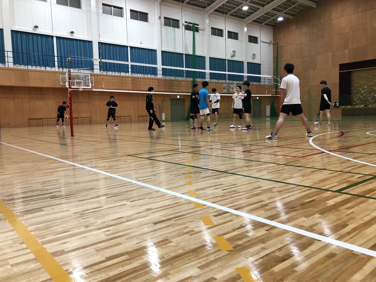 kougaku_volley's tweet image. 今日の活動では8人も新入生が来てくれました！！お疲れ様でした！
まだまだ募集してますよーー😆😆
