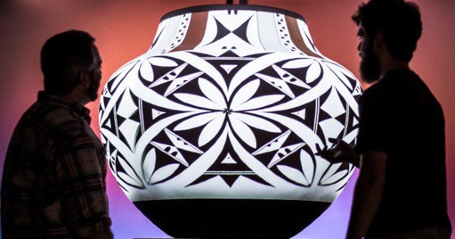 DSConnection's tweet photo. NEW CASE STUDY - The APEX-Award winning ‘Exploring Pueblo Pottery’ project uses cutting-edge projection mapping technology and innovative experience design to shine new light on ancient motifs. https://t.co/v0oHS8aoo8

#digitalsignage #avtweeps #DSConnection @ideum https://t.co/2zkOkWtnfx