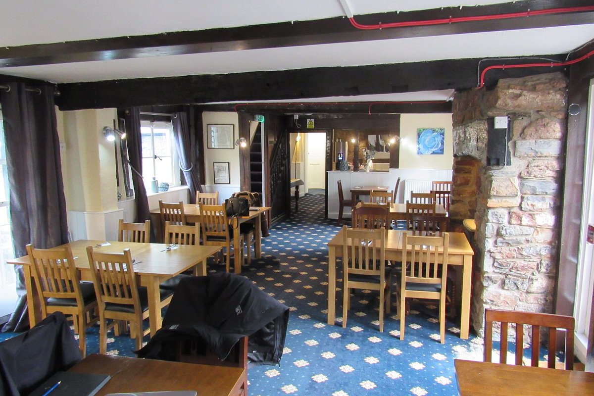 oldvicaragebridgwater tweet media