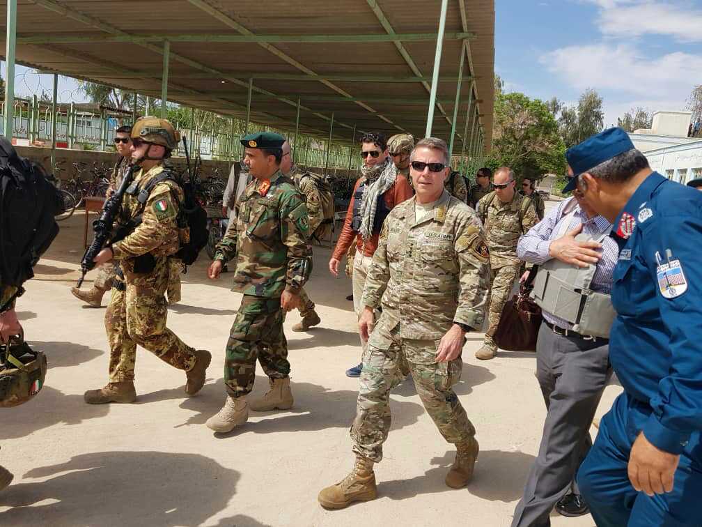 LikwalMaMa's tweet photo. #ResoluteSupport is standing with #ANDSF to support peace and stability operations to protect and ensure the people of #Farah have every opportunity for security and prosperity #Afghanistan
#OpportunityForPeace
#peace
#Peaceful_Afghanistan
#SupportPeaceProcess
#Afghanistan https://t.co/awSlnEQ9Ky