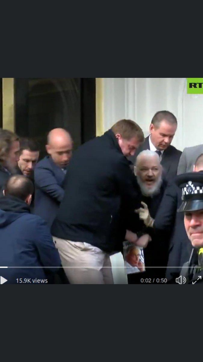 MCPolston's tweet photo. "Eating a meal...a succulant Chinese meal!!!!????" #Assange https://t.co/SCWc8zCZzU