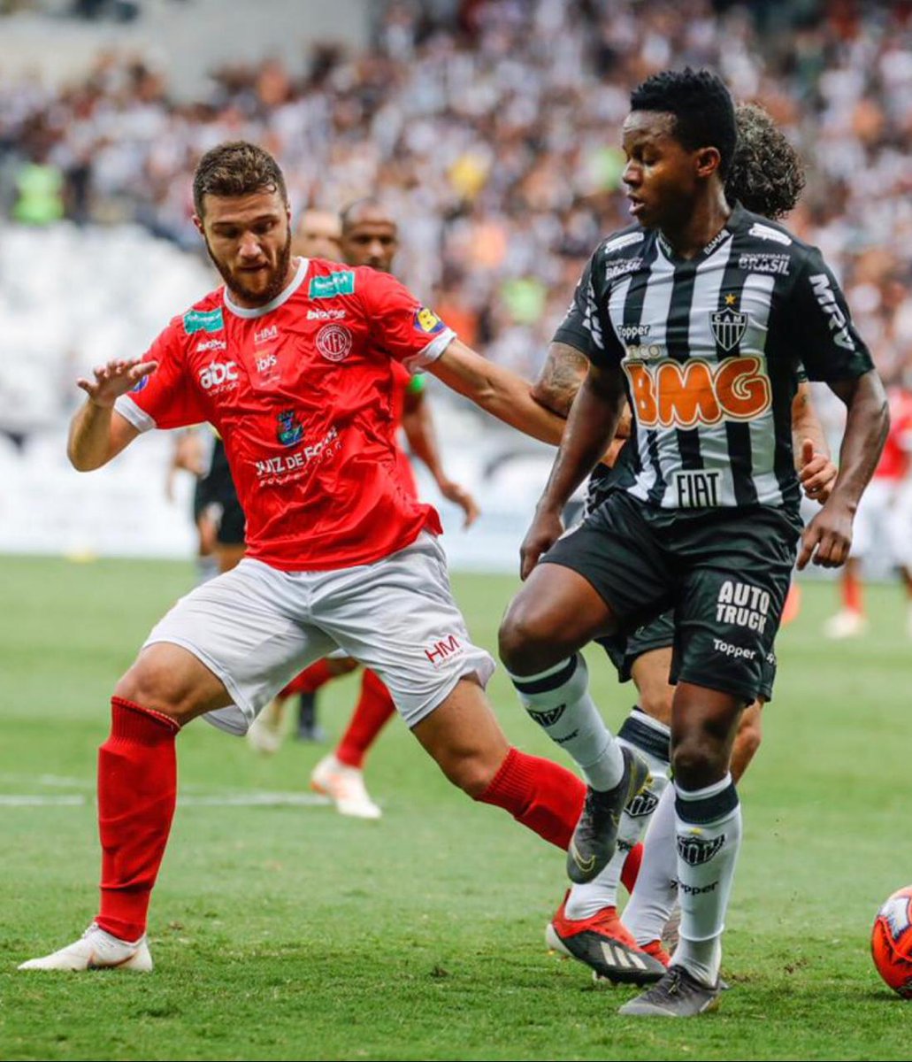 arthurhvaz's tweet photo. E aí @Atletico  precisamos de jogador com raça,determinação e guerreiro. Hora de olhar este garoto só @tupynambas_fc  o jovem @GustavoCrecci JOGOU DEMAIS CONTRA O GALO.Hora de mudança, hora de oportunidades aos novos jogadores. @Igortep @LeoGomide @hevertonfutebol @camara_sette https://t.co/lNe8cHVvpw