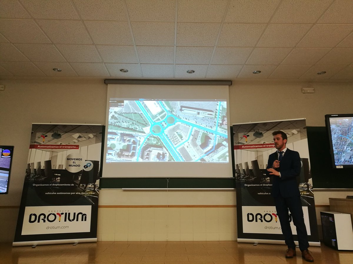 En <a href="/unileon/">Universidad de León</a> se establecerá un primer circuito de pruebas que se tecnificará con balizas y sensores que controlen los vehículos autónomos en una primera fase de testeo . #LeonEsp #LeonseMueve #InvestinLeon #InvestinSpain #NERTRA