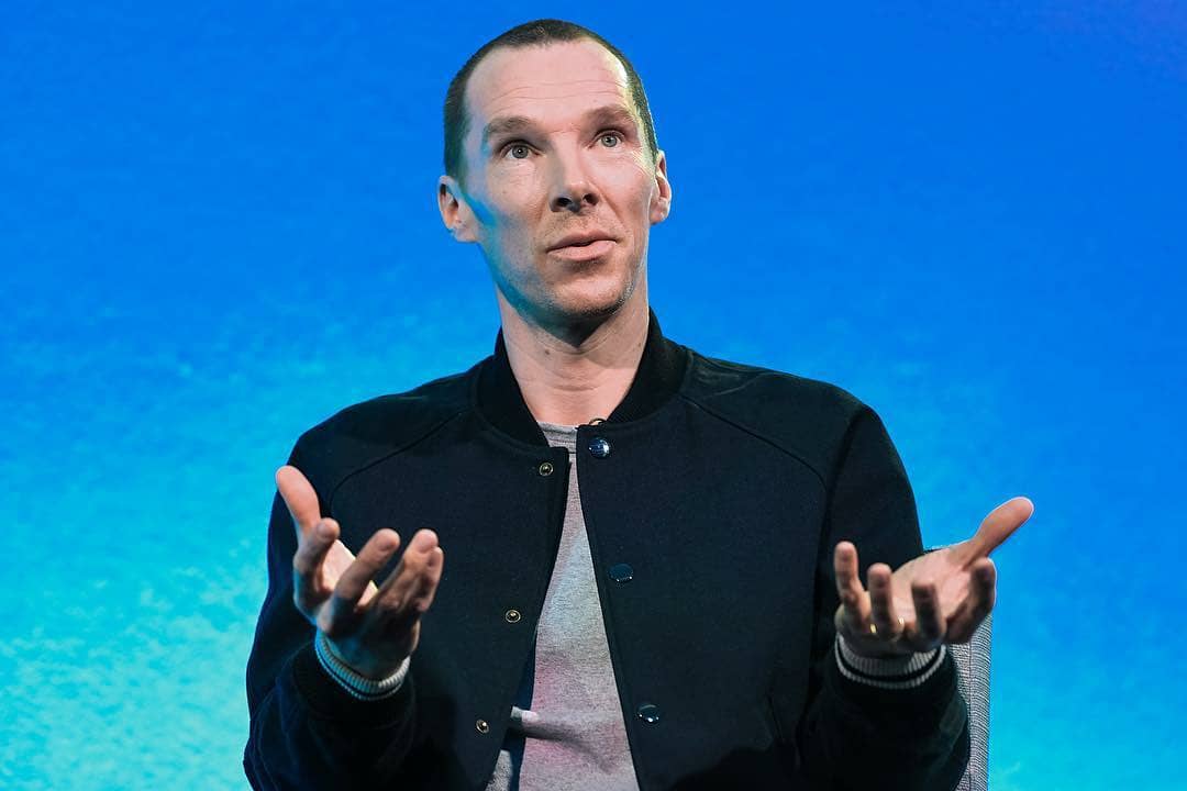 cumberbatch_br's tweet image. Mais registros do Benedict na #TalksAtGS ontem, em Londres, onde falou sobre sua carreira, personagens e como a relação com o figurino ajuda na composição do papel.

@GoldmanSachs

Via: 
instagram.com/p/BwGvqF9lb9a/…