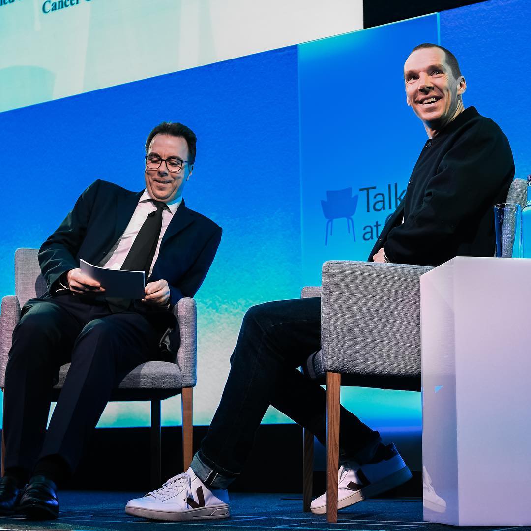cumberbatch_br's tweet image. Mais registros do Benedict na #TalksAtGS ontem, em Londres, onde falou sobre sua carreira, personagens e como a relação com o figurino ajuda na composição do papel.

@GoldmanSachs

Via: 
instagram.com/p/BwGvqF9lb9a/…
