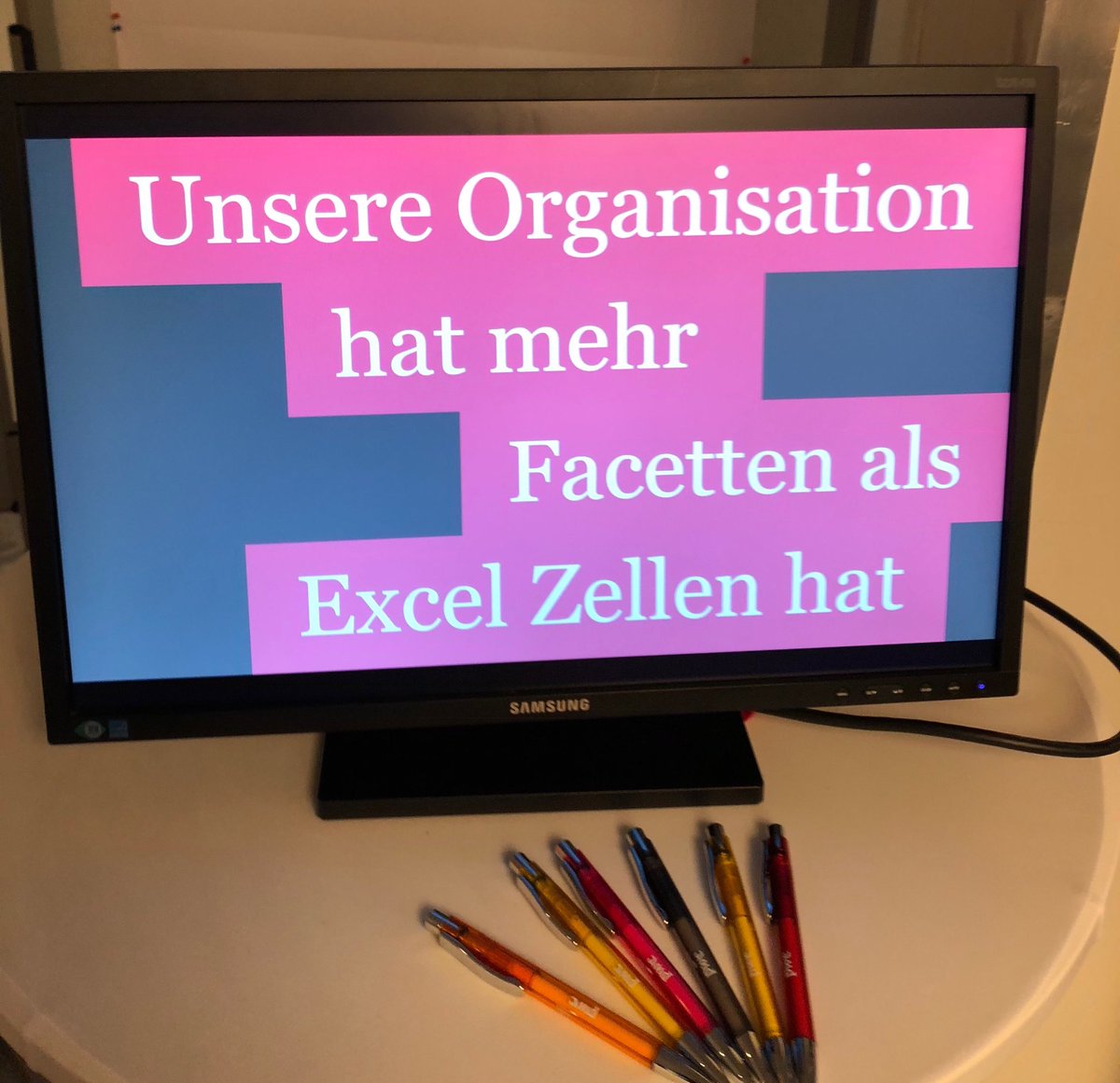 069BeHarnisch's tweet photo. Und noch ein interessanter Catch vom Nachbarstand. Wer von beiden hat da nun ein Problem? #IBCRM2019 https://t.co/sOOSELO5yU