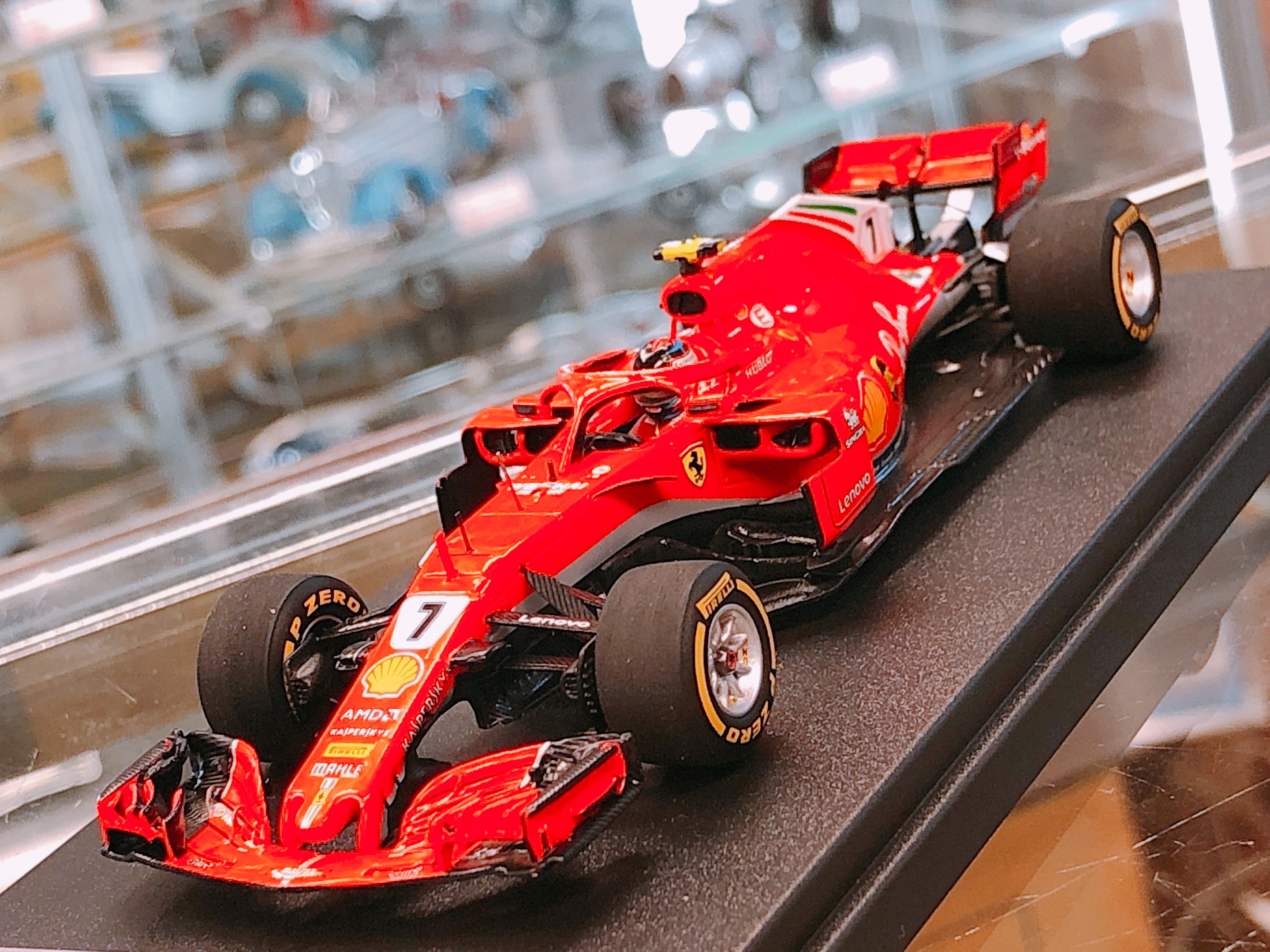 ルックスマート 1/43 フェラーリ SF71H アメリカGP優勝 ライコネン