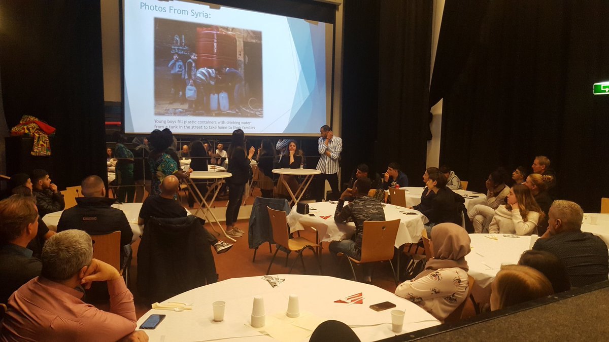NextProjecten's tweet photo. #Nieuwsflits vorige week mooie afsluiting #GroetenTerug. Verbinding en gesprek jongeren uit het Midden-Oosten en jongeren uit onze eigen stad #DenHaag #Transvaal #Schilderswijk &amp; #Rotterdam-Zuid #veerkracht en tegen #uitsluiting ism @JeugdcentrumSam #Karama #Spior @bydeedee_nl https://t.co/4m1cw5gfu1
