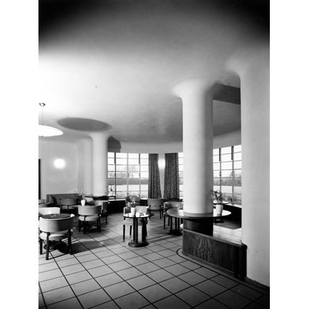Can you take an icon and improve it? We think we can and we can't wait to show you the result! Watch this space... #boutiquehotel #reopening #CometSocial #hatfield #hertfordshire #hertshour