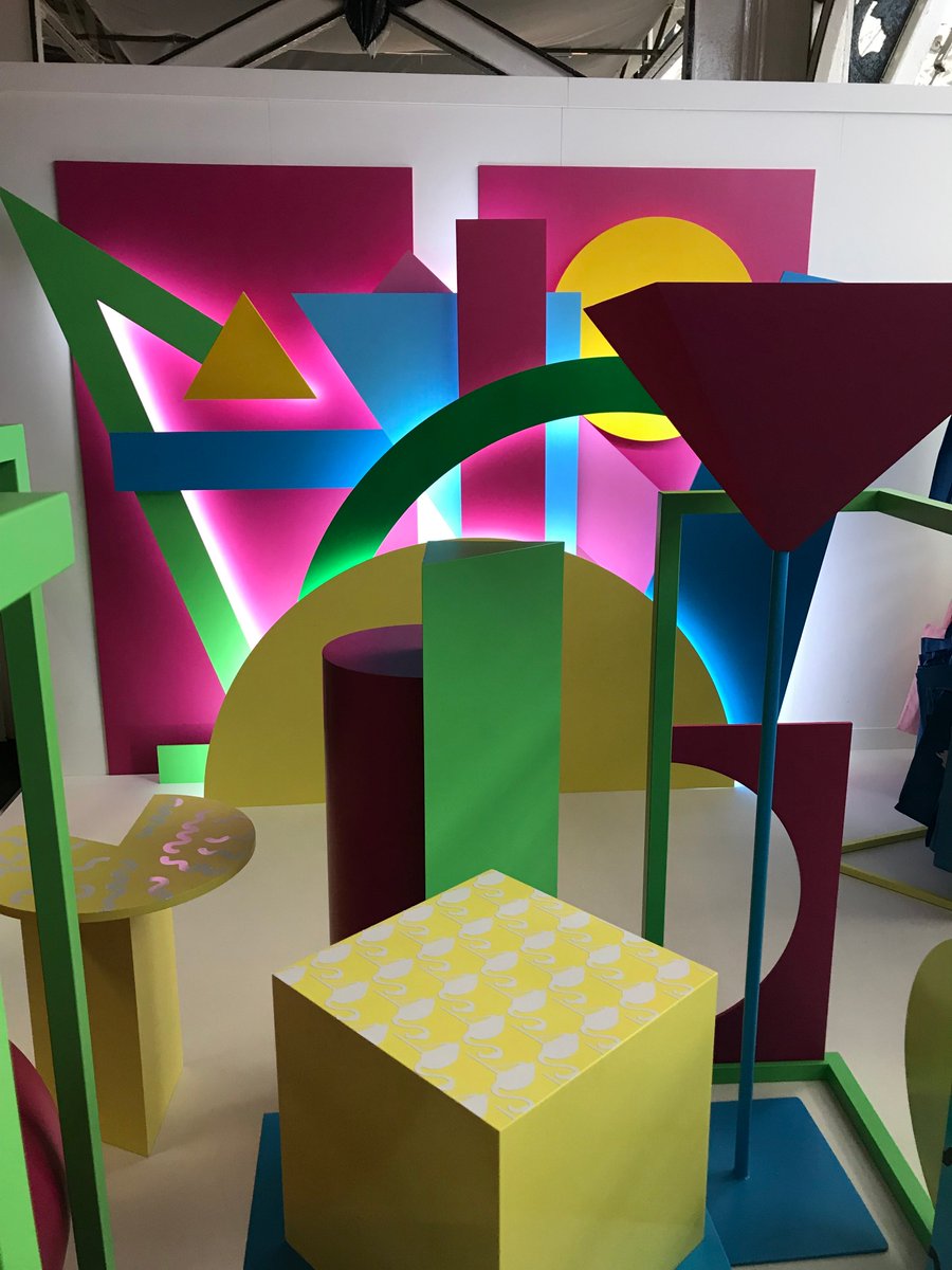 StracoRecruit's tweet photo. We had such a great time at the @VMDisplayShow that we're dedicating this #ThrowbackThursday to it!
Check our our blog to see what we got up to https://t.co/TIbcDiZ1Z8 - roll on #VMDS2020! π
#StracoLDN #OutAndAbout #StracoAntics #London https://t.co/nmCoBROiPq