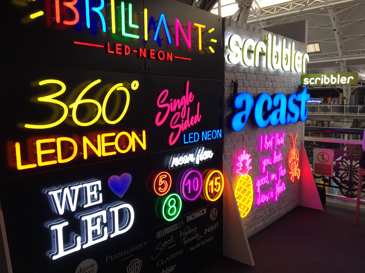 StracoRecruit's tweet photo. We had such a great time at the @VMDisplayShow that we're dedicating this #ThrowbackThursday to it!
Check our our blog to see what we got up to https://t.co/TIbcDiZ1Z8 - roll on #VMDS2020! π
#StracoLDN #OutAndAbout #StracoAntics #London https://t.co/nmCoBROiPq