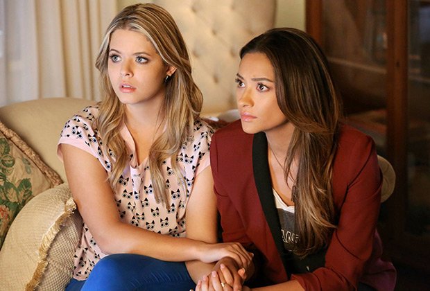TVLine's tweet image. #PrettyLittleLiars Finally Gave Alison and Emily Closure on Wednesday's #ThePerfectionists tvline.com/2019/04/10/pre…