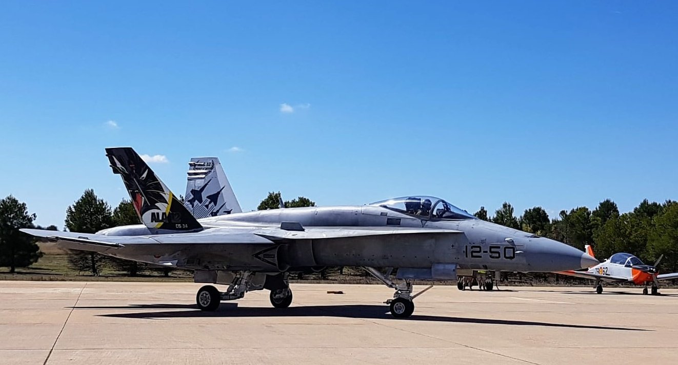 D33pzIcWkAE1vGo.jpg:large