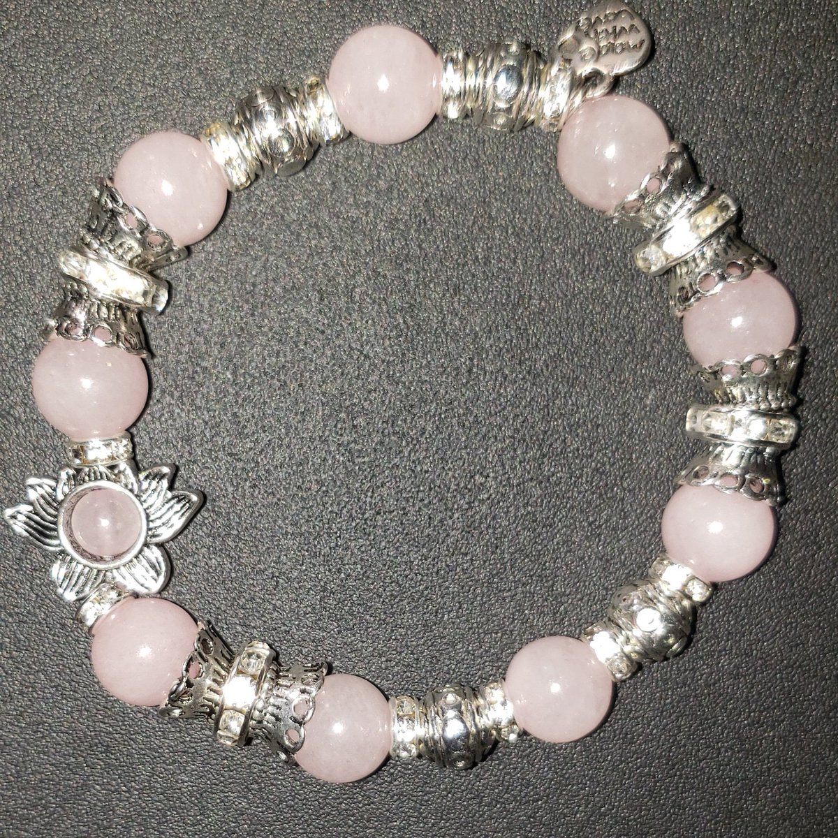 NubiaTouch's tweet photo. #rosequartz #lotusflower #gift for mom! #mothersday will be on us before we know it! Get her something #custommade just for her! You dream it, I'll create it!! #touchofnubia❤🖤💚 #madewithlove😽 https://t.co/swTtofs2NK