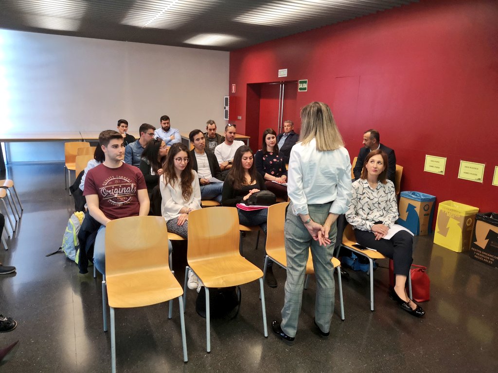 MesaIngValencia's tweet photo. ¿Qué es lo que yo puedo aportar a la #empresa como candidato para un puesto de trabajo?, desde la @MesaIngValencia te lo descubrimos en nuestro seminario práctico en #Foroe2 en @UPV https://t.co/Mtw3IifGE3