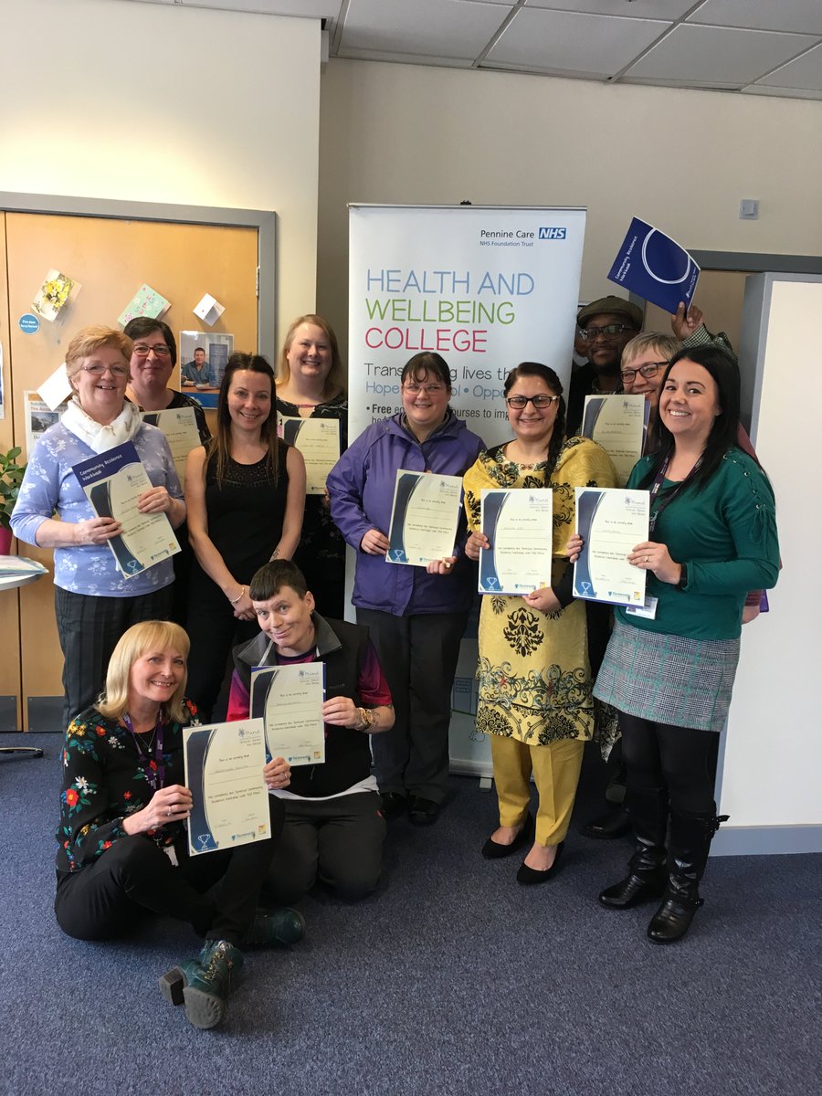 GeorgeEdgley's tweet photo. Resilience training session with our amazing peer trainers and volunteers facilitated by TOG MIND. Great work HW College @PennineCareNHS Coproduction, impact, recovery, and effectiveness. Recovery College evidence based practice in action! https://t.co/WknIy8ItHM