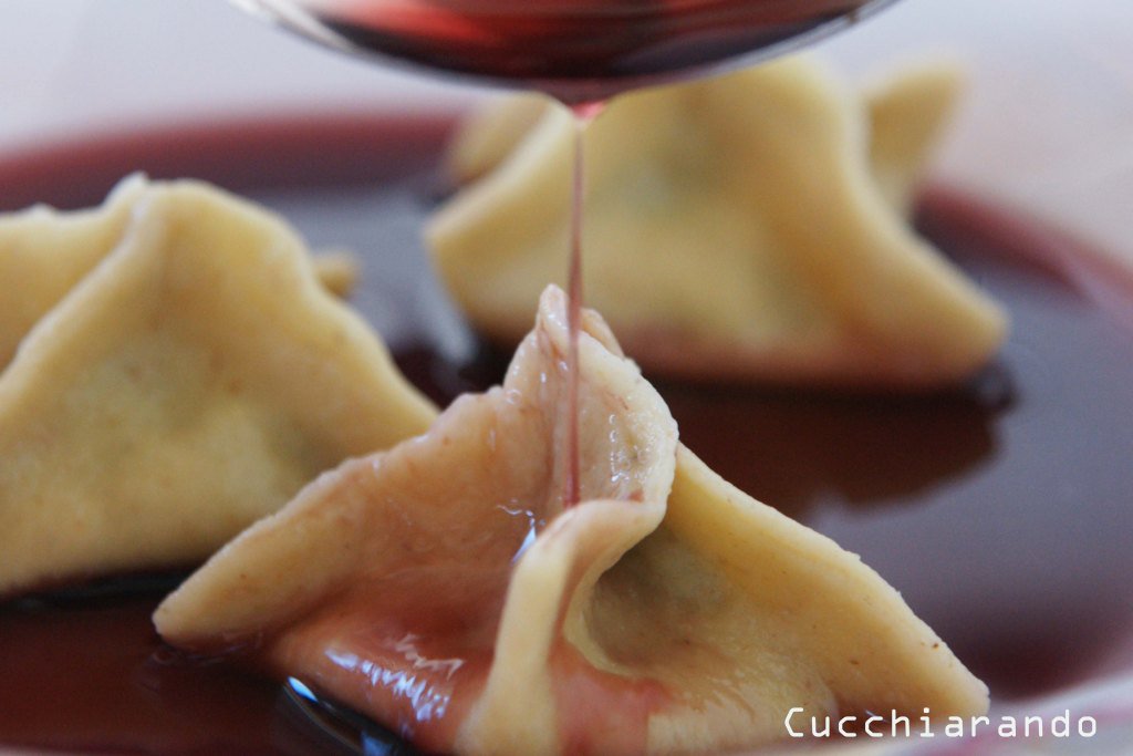 “Raviole” al Nizza cucchiarando.wordpress.com/2019/04/11/rav…