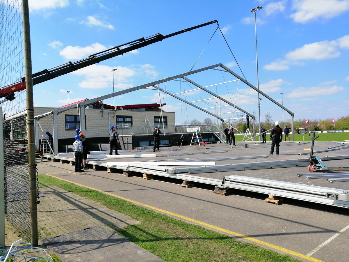 Ondertussen op Sportpark De 3-Sprong in Maasbree...

#MVC19bestaat100jaar