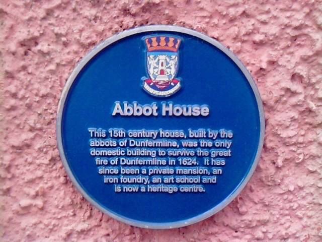 LoveDunfermline's tweet photo. Not long now until @abbot_house reopens #Dunfermline #MagnificentMaygate #SpectacularTimes https://t.co/77WxaqNFBR