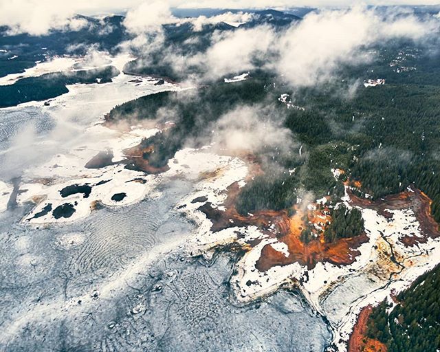 Shiroka Polyana lake. When I went here, I expected a completely different landscape - I didn't know it's at the high elevation. Apparently photos I've seen were from the summer :) #широкаполяна
#bulgaria #bulgariaofficial #mybulgaria  #vscobulgaria #allbulgaria
<a href="/vsco/">VSCO</a>.bulgari…