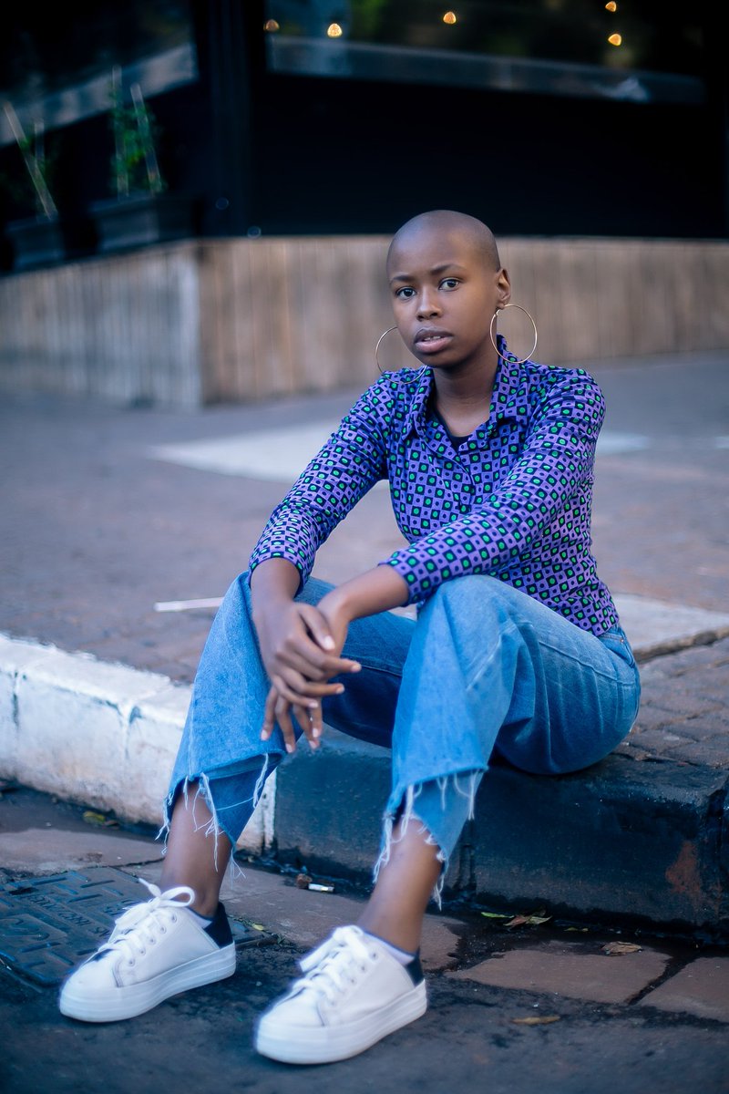 tatsography's tweet photo. Mood! With @TracyMokgopo 📸🤮🤮🤮🤮🤮 https://t.co/JqAFNla76y