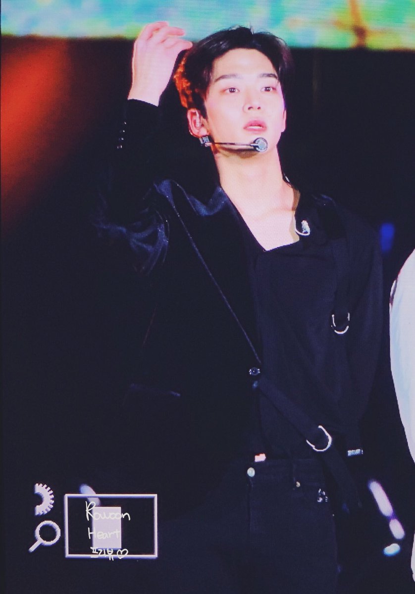 RowoonHeart's tweet image. 190411 호국음악회 프리뷰
#SF9 #에스에프나인 #로운 #ROWOON #김석우 #ロウン @SF9official