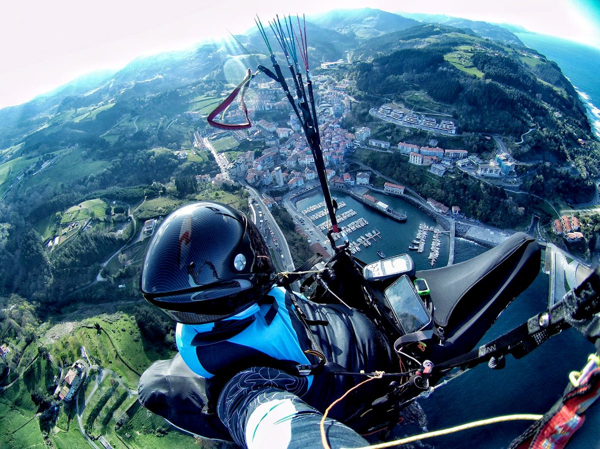 barreneus's tweet photo. Eulatetik Gasteizera (44 kilometro) edo Erniotik Debara (22 kilometro) moduko hegaldiak eginda lortu du Iosu Juaristik lehen postua Neguko XC Contest parapente ligan https://t.co/PHcLGvG5SD #Kirola #Elgoibar #parapentea https://t.co/0CHGOGVhnO