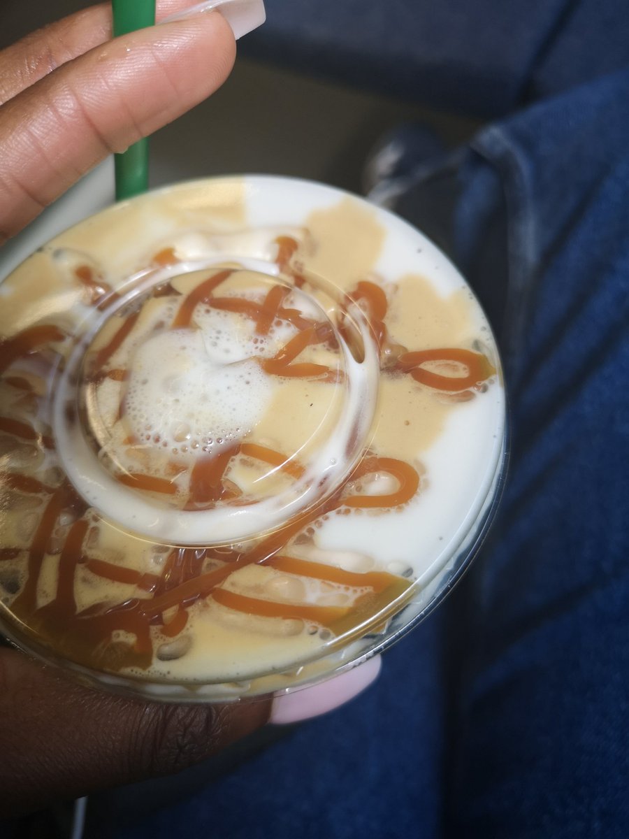 Miss_Forbes23's tweet photo. @StarbucksUK can I get a refund? Lovely girl at Sutton Starbucks doesn't know how to make the iced caramel machiato. 5 star service, 1 star drink. It's frothy milk?? !! I didn't have time to dispute as my train came... https://t.co/yd71cgKupK