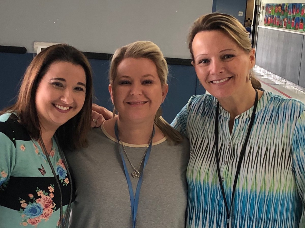 shellyt12's tweet photo. Love China Spring Elementary and love having the opportunity to work we these two amazing ladies each day  #LoveMySchoolDay #ourWHY #powerofpositivity https://t.co/bM8Rx0eM5q