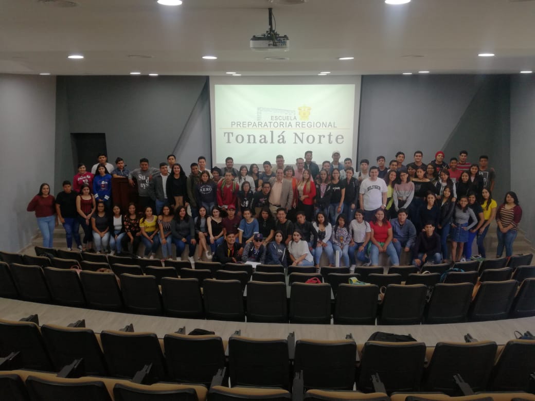 tonalanorte's tweet photo. Esta mañana los alumnos de la TAE de Liderazgo de 4o. semestre de la @tonalanorte recibieron por parte de @yuritflores de TOASTMASTER INTERNACIONAL el taller de “Técnicas para hablar en público” #SomosSEMS https://t.co/t2QTzWlQot
