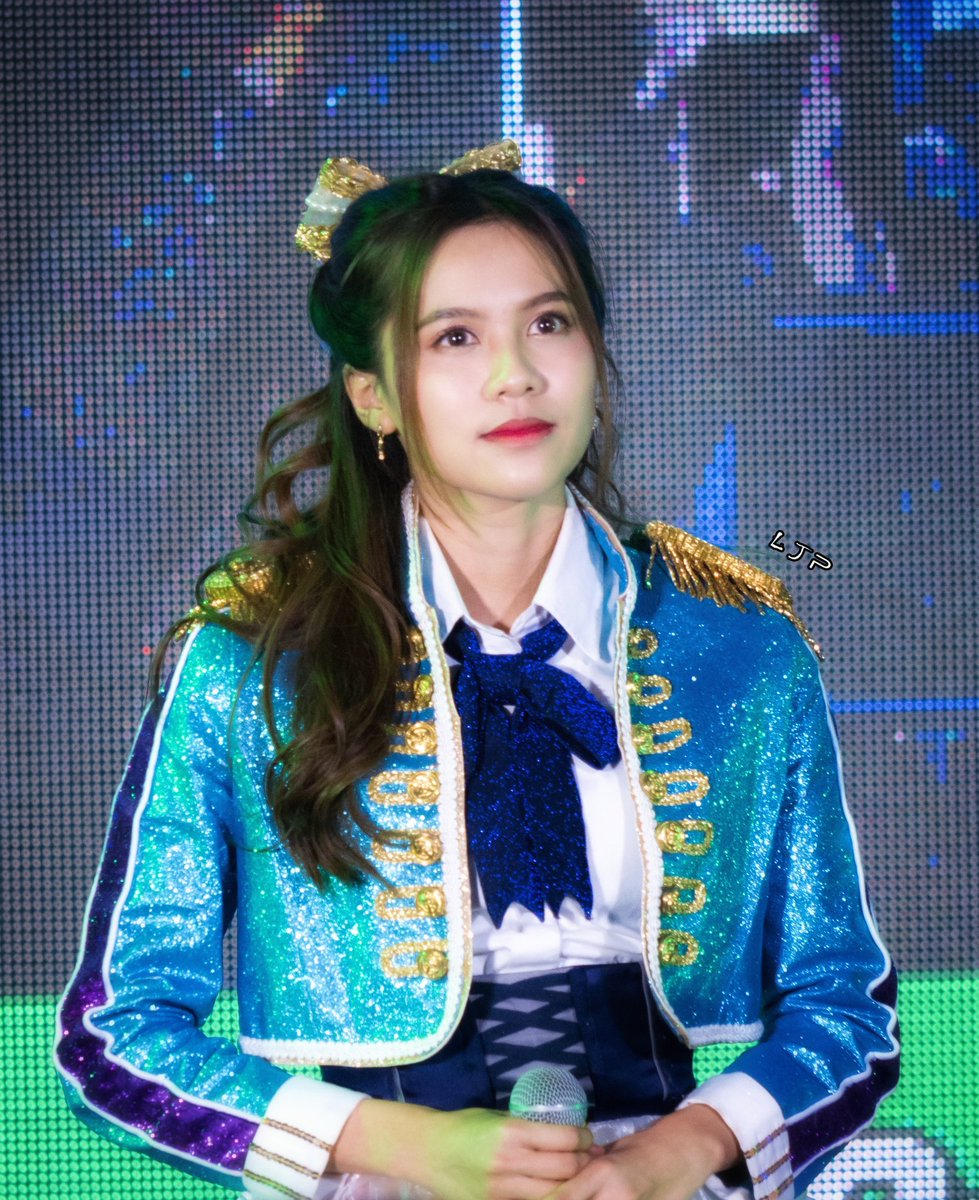LudjaPooPAe's tweet photo. 😳😳😳
#BNK48 #NamneungBNK48
#LJP_Namneung
#JOOXWeeklyUpdate https://t.co/CJtewP4HIO
